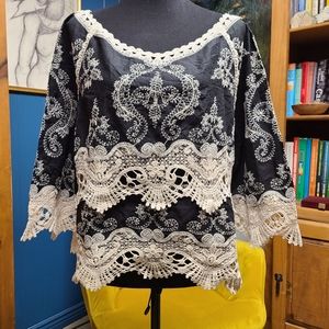 Venus Embroidered Top Size 10